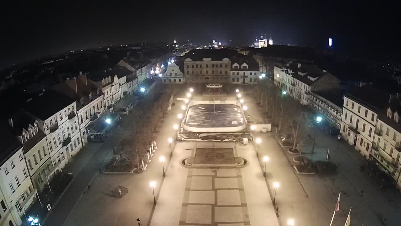 Obraz z kamery na Starym Rynku w Płocku w dniu 2023-03-22 03:42